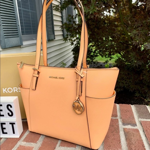 NWT MICHAEL KORS SHOULDER BAG! - Picture 6 of 7